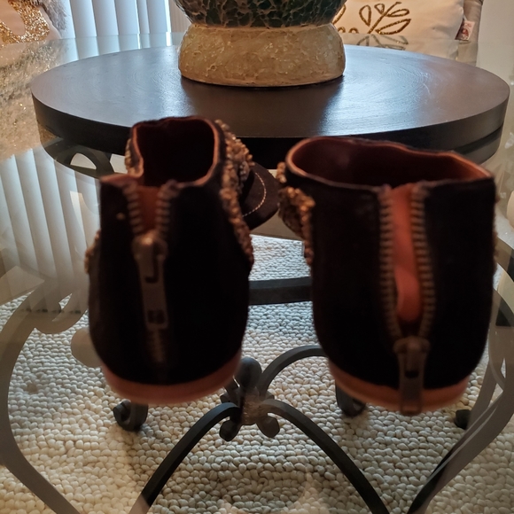 Suede Beaded Sandals - Picture 6 of 6